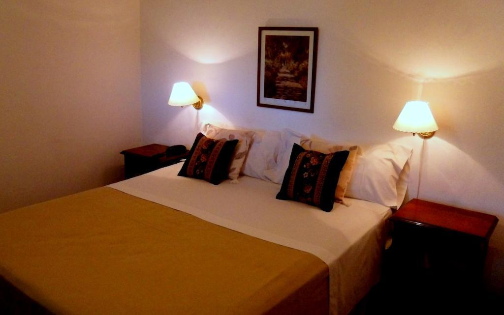 Las Ardillas Cabanas Y Suites La Falda Cameră foto